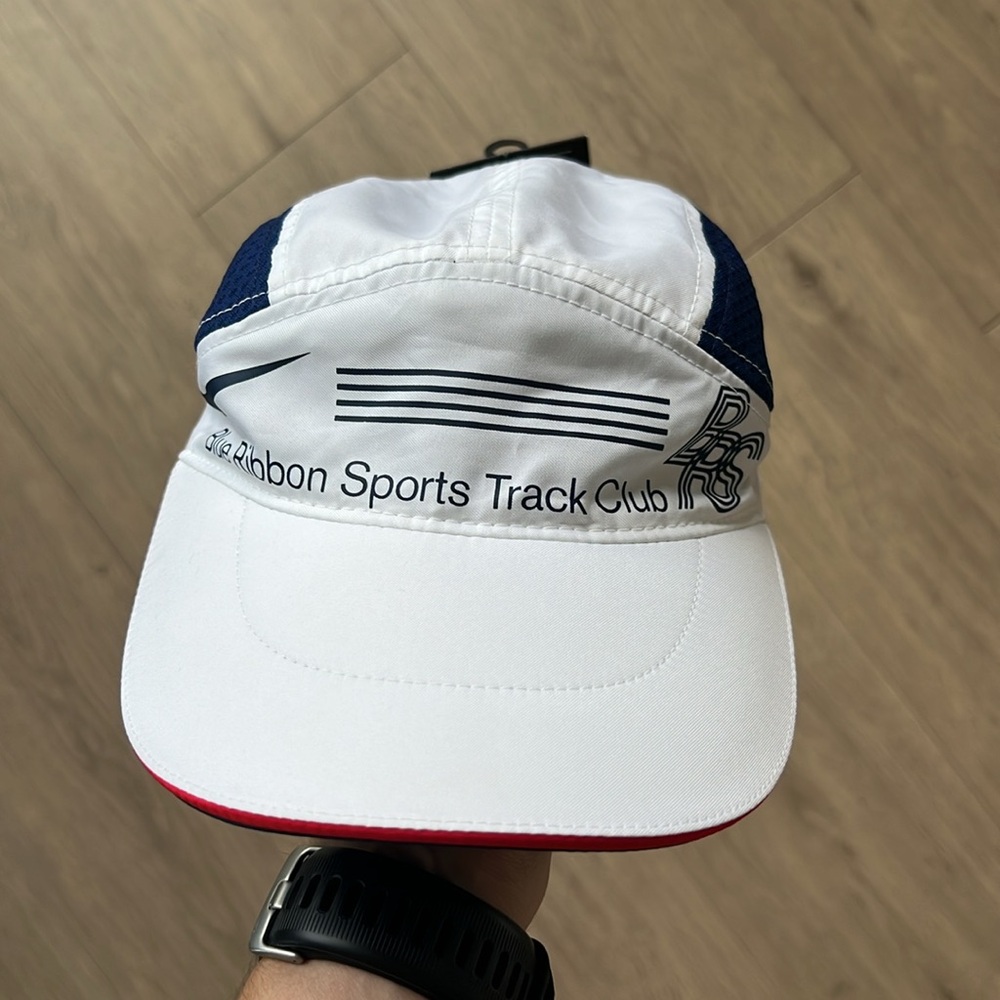 NWT - Nike Tailwind Blue Ribbon Sports BRS Running Hat